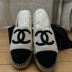 BRAND NEW CHANEL TWEED ESPADRILLES SIZE 41